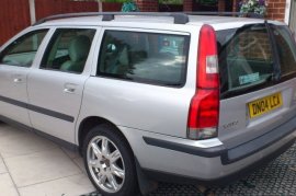 Volvo V70 2.4