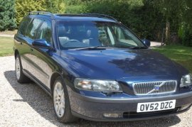 Volvo V70 2.4