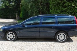 Volvo V70 2.4