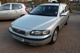 Volvo V70 2.4
