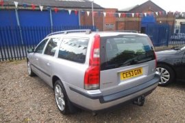 Volvo V70 2.4
