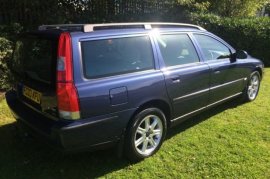 Volvo V70 2.4