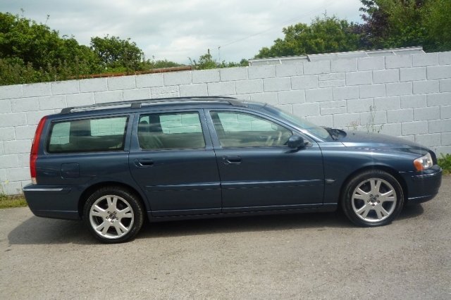 Volvo V70 2.0