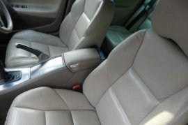 Volvo V70 2.4