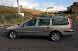 Volvo V70 2.4