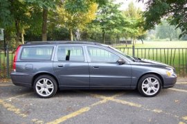 Volvo V70 2.4