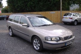Volvo V70 2.4