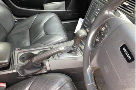 Volvo V70 2.4