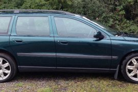Volvo V70 2.4