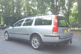 Volvo V70 2.4