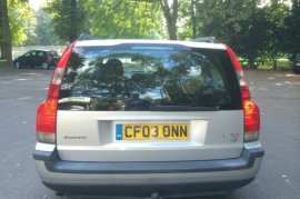 Volvo V70 2.4