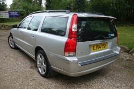 Volvo V70 2.4