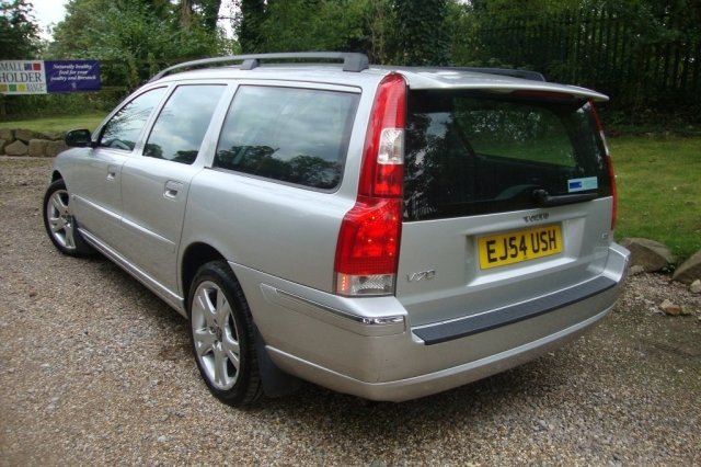 Volvo V70 2.4