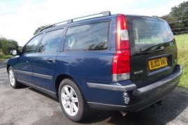 Volvo V70 2.4