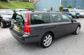 Volvo V70 2.4