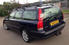 Volvo V70 2.4