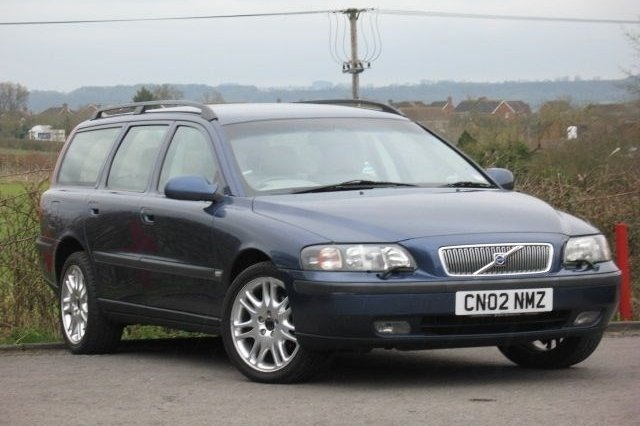 Volvo V70 2.4