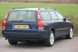 Volvo V70 2.4
