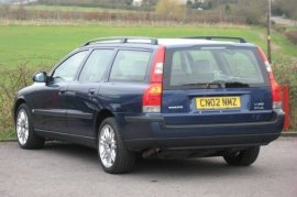 Volvo V70 2.4