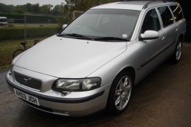Volvo V70 2.4