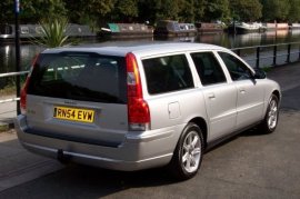 Volvo V70 2.4