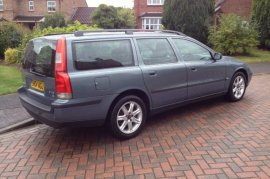 Volvo V70 2.4