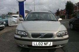 Volvo V70 2.4