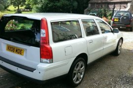 Volvo V70 2.3