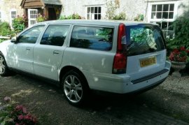 Volvo V70 2.3