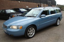 Volvo V70 2.4