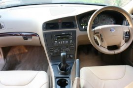 Volvo V70 2.4