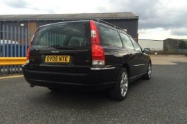 Volvo V70 2.4