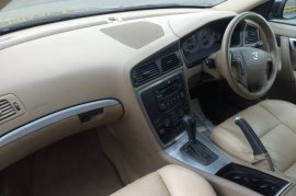 Volvo V70 2.4