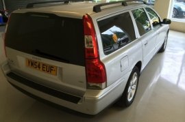 Volvo V70 2.4