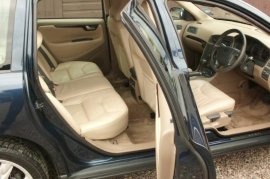 Volvo V70 2.4