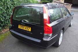 Volvo V70 2.4