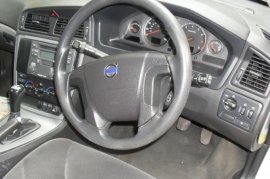 Volvo V70 2.3