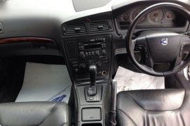 Volvo V70 2.4