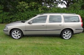 Volvo V70 2.4