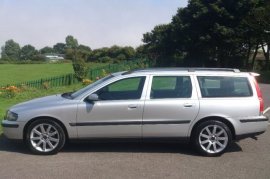 Volvo V70 2.4