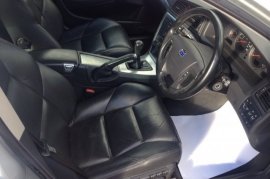 Volvo V70 2.4