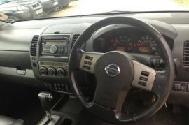 Nissan Navara DCab Pickup Platinum 2.5dCi