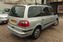 Ford Galaxy 2.3