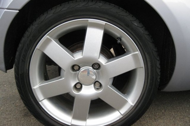 Ford Streetka 1.6