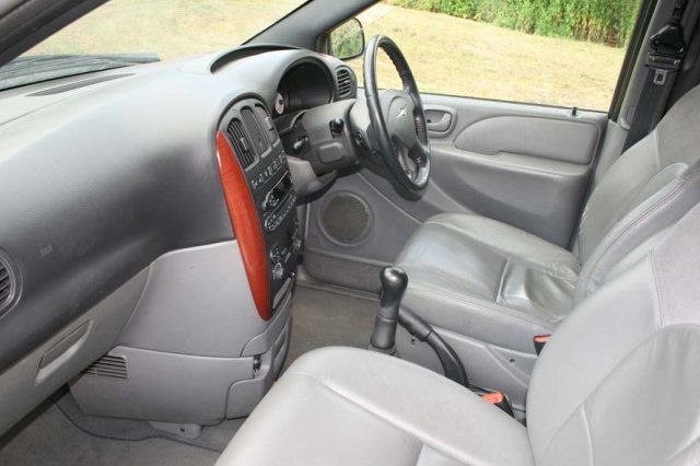Chrysler Voyager 2.4
