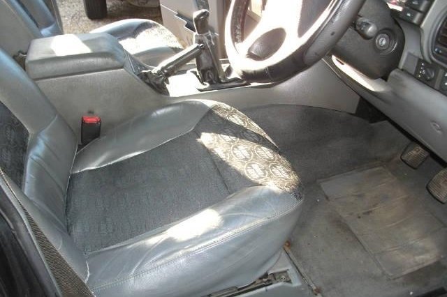 Land Rover Discovery 300  2.5