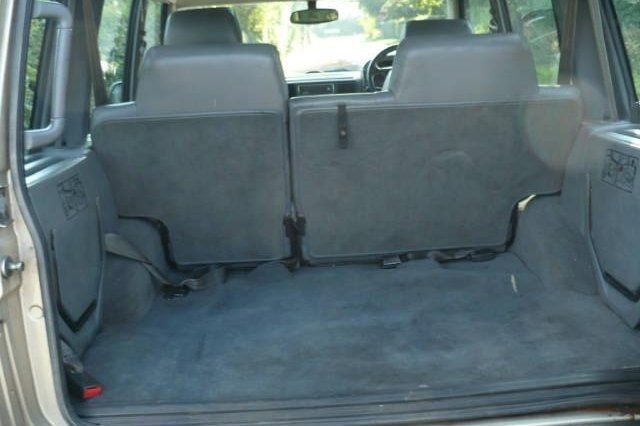 Land Rover Discovery 3.9