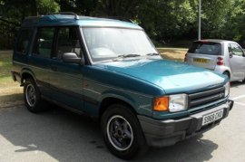Land Rover Discovery 300  2.5
