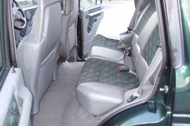 Land Rover Discovery 3.9