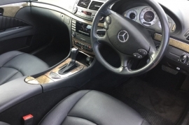 Mercedes-Benz E220 CDI AVANTGARDE 2.1